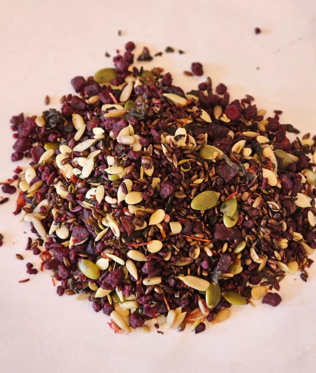 Mouth freshner with seeds